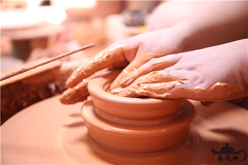 传统制陶工艺与现代紫陶柴烧